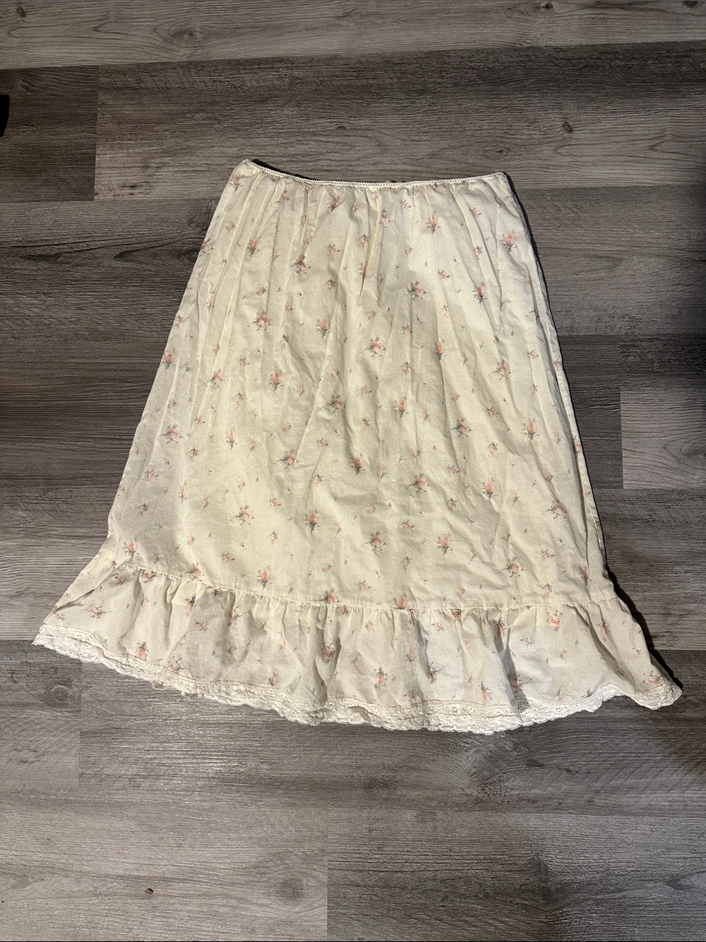Brandy Melville Ivory Floral Mini Skirt